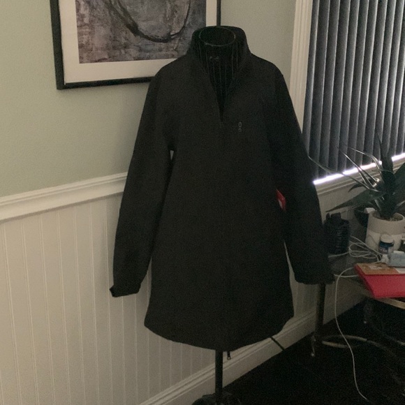 Women’s Fila venture long bonded black jacket - Picture 8 of 10